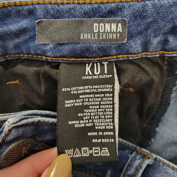 Kut from the Kloth Donna Ankle Skinny Jeans - Picture 6 of 8